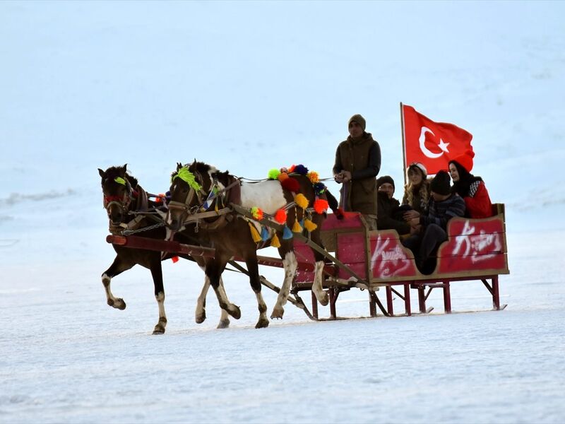 ANKARA ÇIKIŞLI UÇAKLI BUTİK VAN KARS ERZURUM TURU